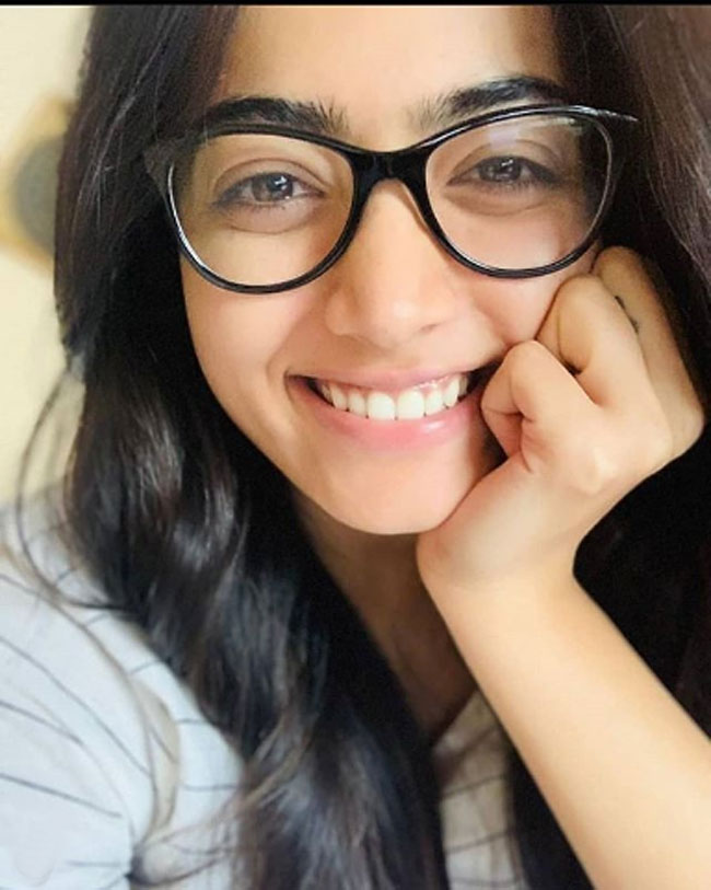 Rashmika Mandanna Latest Instagram Pics